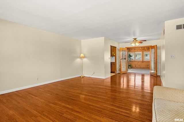 131 GLENRIDGE Drive, East Peoria, IL 61611