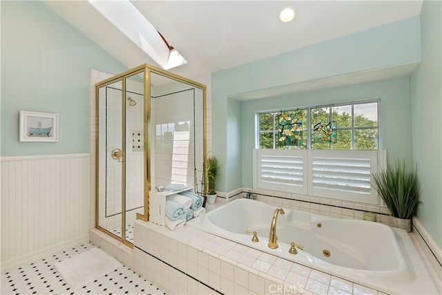 27781 St Bernard Lane, Lake Arrowhead, CA 92352