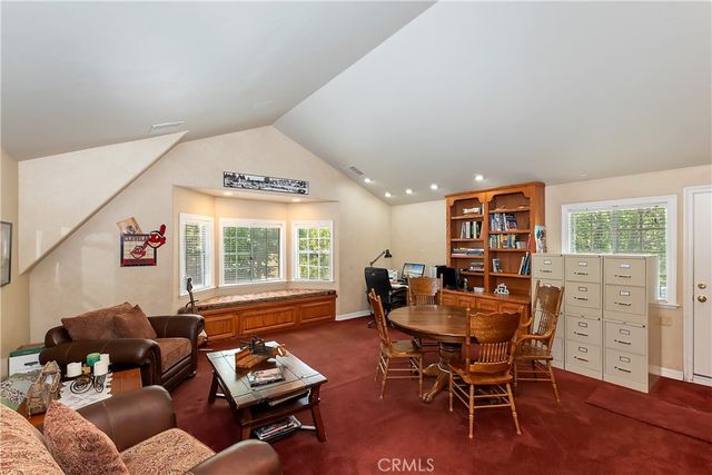 27781 St Bernard Lane, Lake Arrowhead, CA 92352