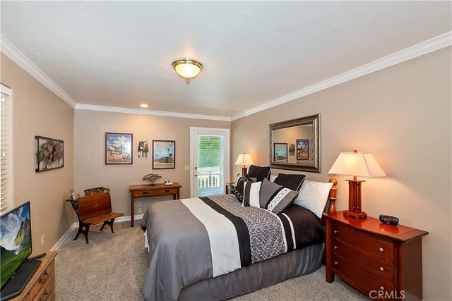 27781 St Bernard Lane, Lake Arrowhead, CA 92352