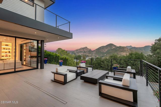 483 Lake Sherwood Drive, Westlake Village, CA 91361