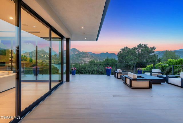 483 Lake Sherwood Drive, Westlake Village, CA 91361