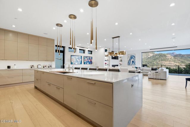 483 Lake Sherwood Drive, Westlake Village, CA 91361