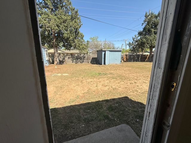 2601 30th Street, Lubbock, TX 79410