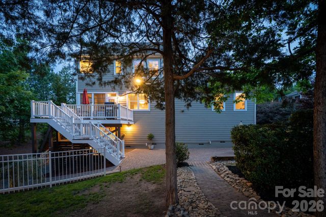 1105 Snowbird Lane, Waxhaw, NC 28173