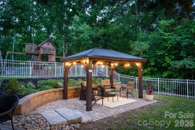 1105 Snowbird Lane, Waxhaw, NC 28173