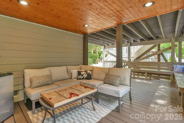 1105 Snowbird Lane, Waxhaw, NC 28173