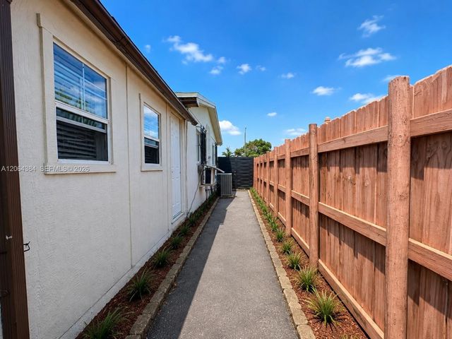 2950 NW 210th Terrace, Miami Gardens, FL 33056