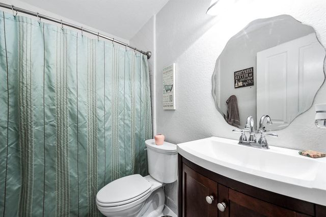 1601 Saxon Drive, Houston, TX 77018