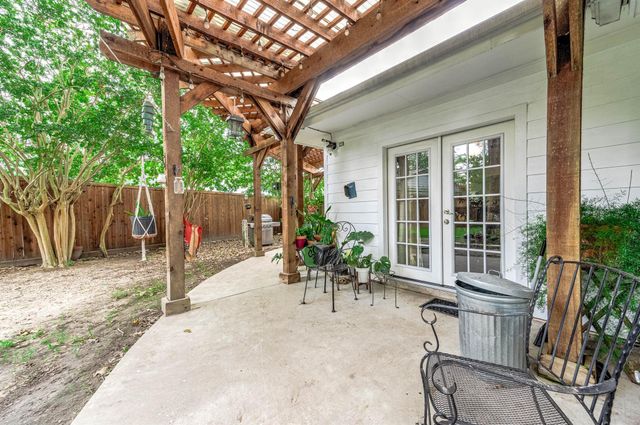 1601 Saxon Drive, Houston, TX 77018
