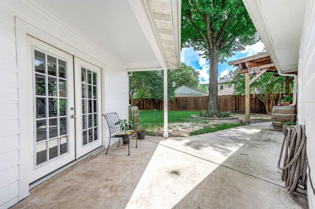 1601 Saxon Drive, Houston, TX 77018