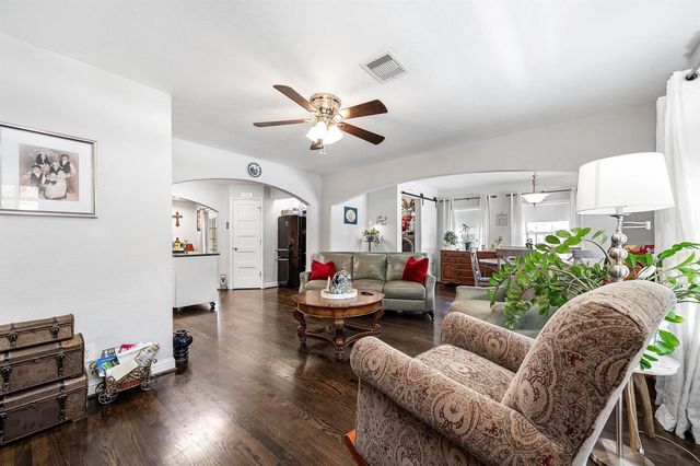 1601 Saxon Drive, Houston, TX 77018