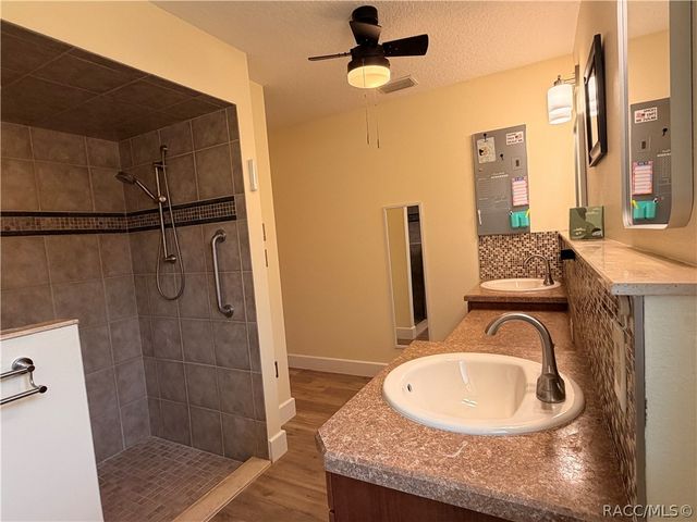 521 Hiawatha Avenue, Inverness, FL 34452