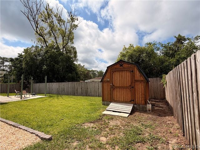 521 Hiawatha Avenue, Inverness, FL 34452