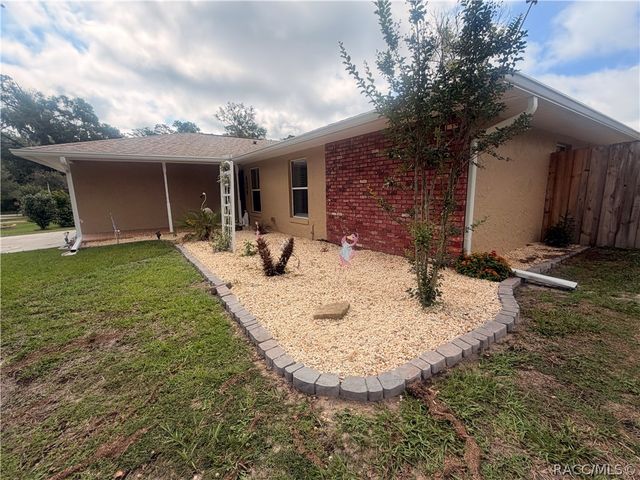 521 Hiawatha Avenue, Inverness, FL 34452