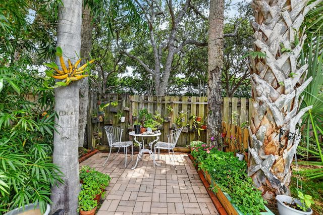4899 Sugar Pine Drive, Boca Raton, FL 33487