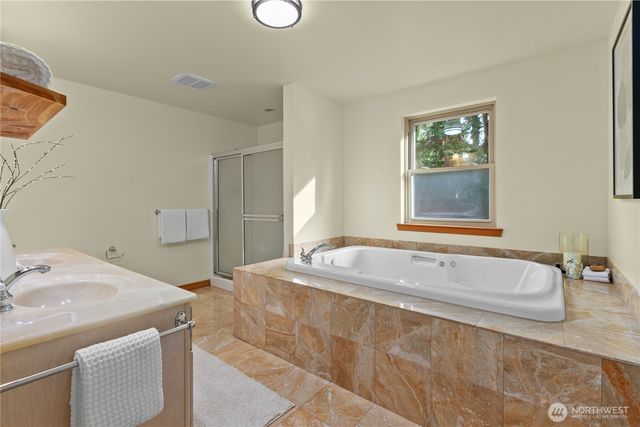 14808 84th Avenue NE, Kenmore, WA 98028