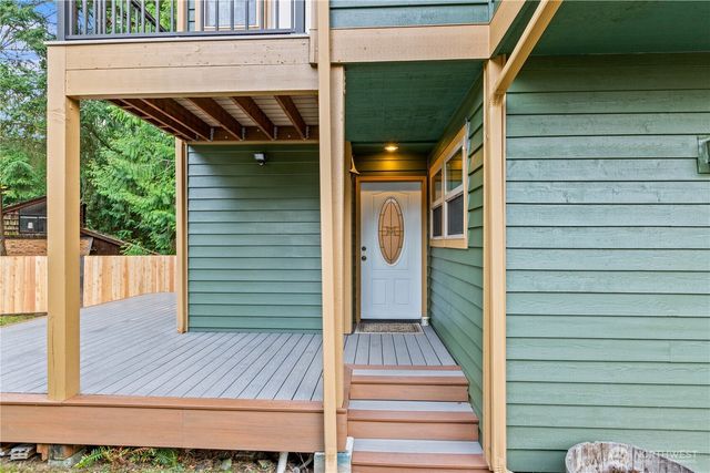 14808 84th Avenue NE, Kenmore, WA 98028