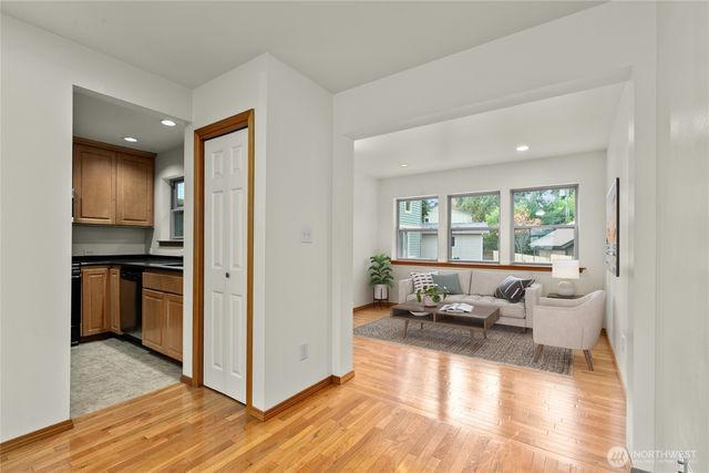 14808 84th Avenue NE, Kenmore, WA 98028