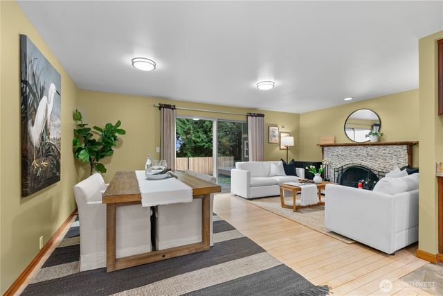 14808 84th Avenue NE, Kenmore, WA 98028