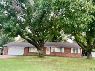 131 Holloway Road, Ballwin, MO 63011