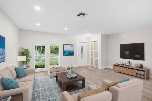 14624 Country Side Lane, Delray Beach, FL 33484