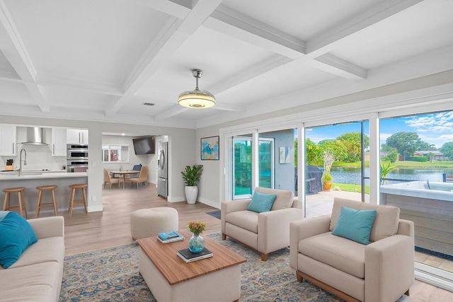 14624 Country Side Lane, Delray Beach, FL 33484