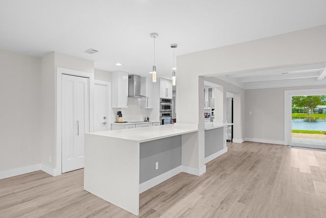 14624 Country Side Lane, Delray Beach, FL 33484