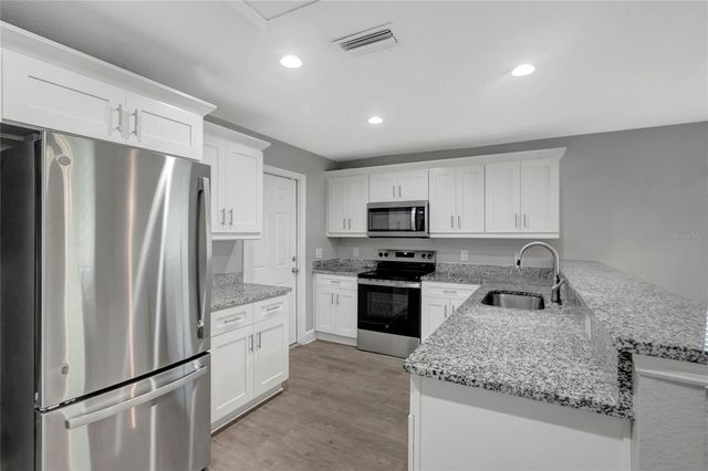 1209 E OHIO STREET, Plant City, FL 33563