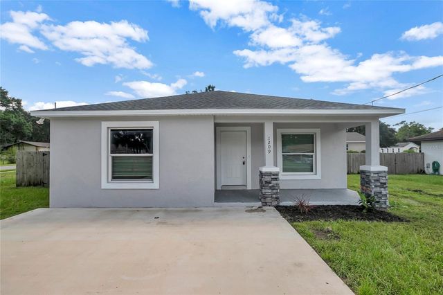 1209 E OHIO STREET, Plant City, FL 33563