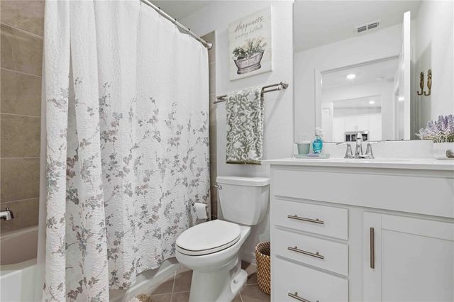 17475 OPAL SAND DRIVE 207, Venice, FL 34293