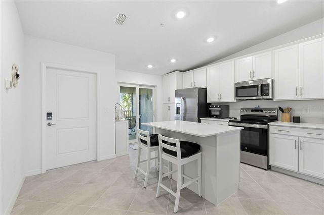17475 OPAL SAND DRIVE 207, Venice, FL 34293