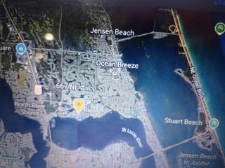 667 NE Alice Street, Jensen Beach, FL 34957
