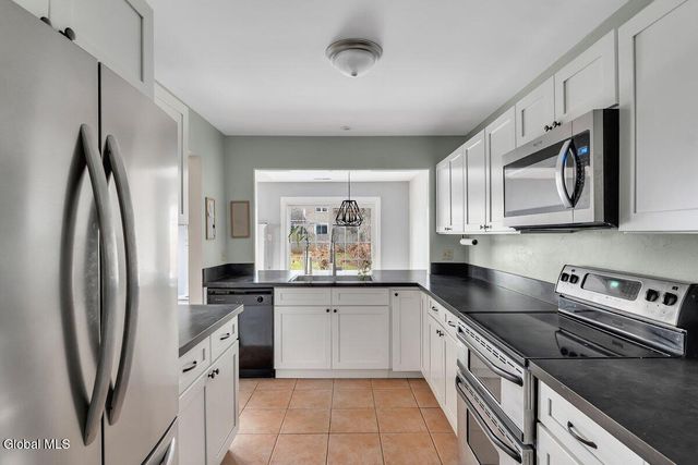 7 Jaipur Lane, Saratoga Springs, NY 12866