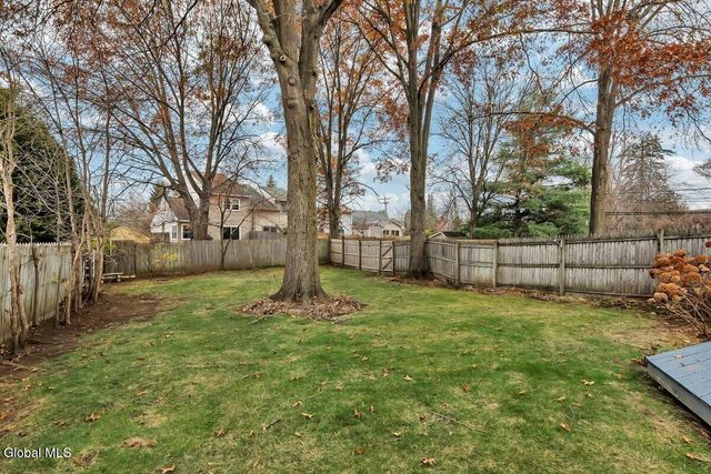 7 Jaipur Lane, Saratoga Springs, NY 12866