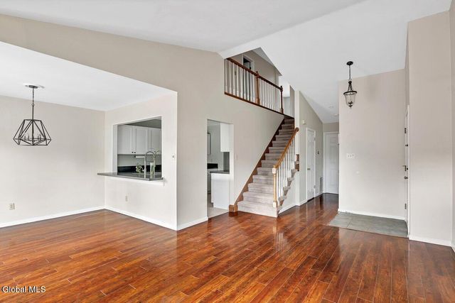 7 Jaipur Lane, Saratoga Springs, NY 12866