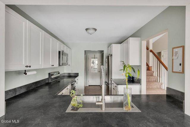 7 Jaipur Lane, Saratoga Springs, NY 12866