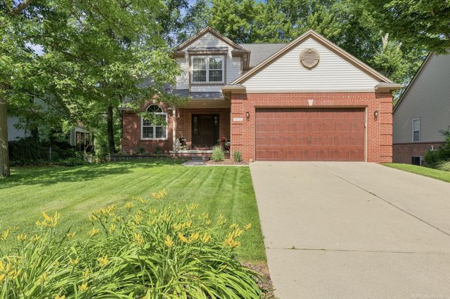 1172 Key West Drive, Lake Orion, MI 48360