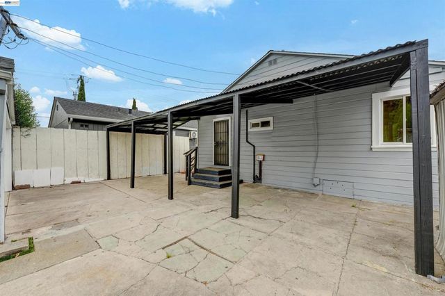 1614 82nd Ave, Oakland, CA 94621