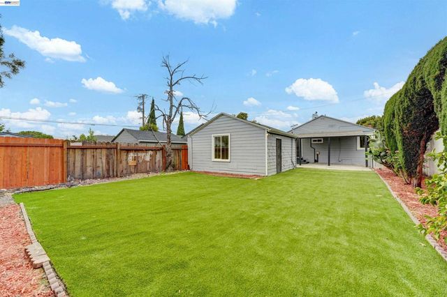 1614 82nd Ave, Oakland, CA 94621