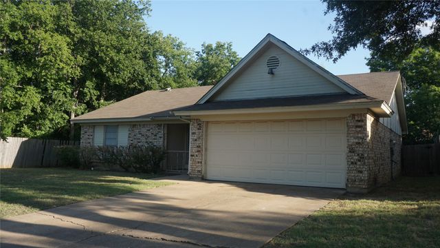 4704 Aspen Way, Haltom City, TX 76137