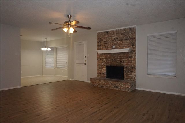 4704 Aspen Way, Haltom City, TX 76137