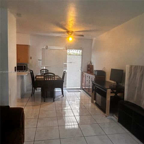 2222 Taylor St 11, Hollywood, FL 33020