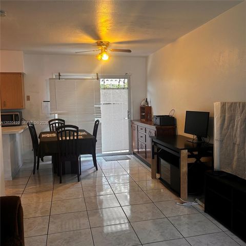 2222 Taylor St 11, Hollywood, FL 33020