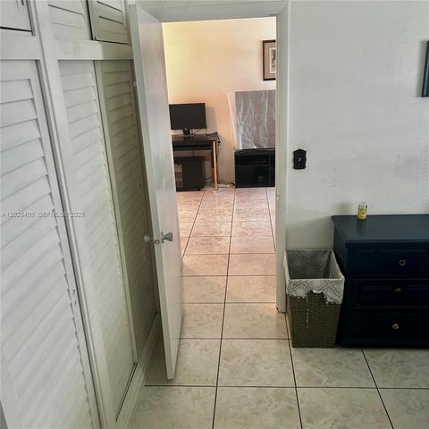2222 Taylor St 11, Hollywood, FL 33020