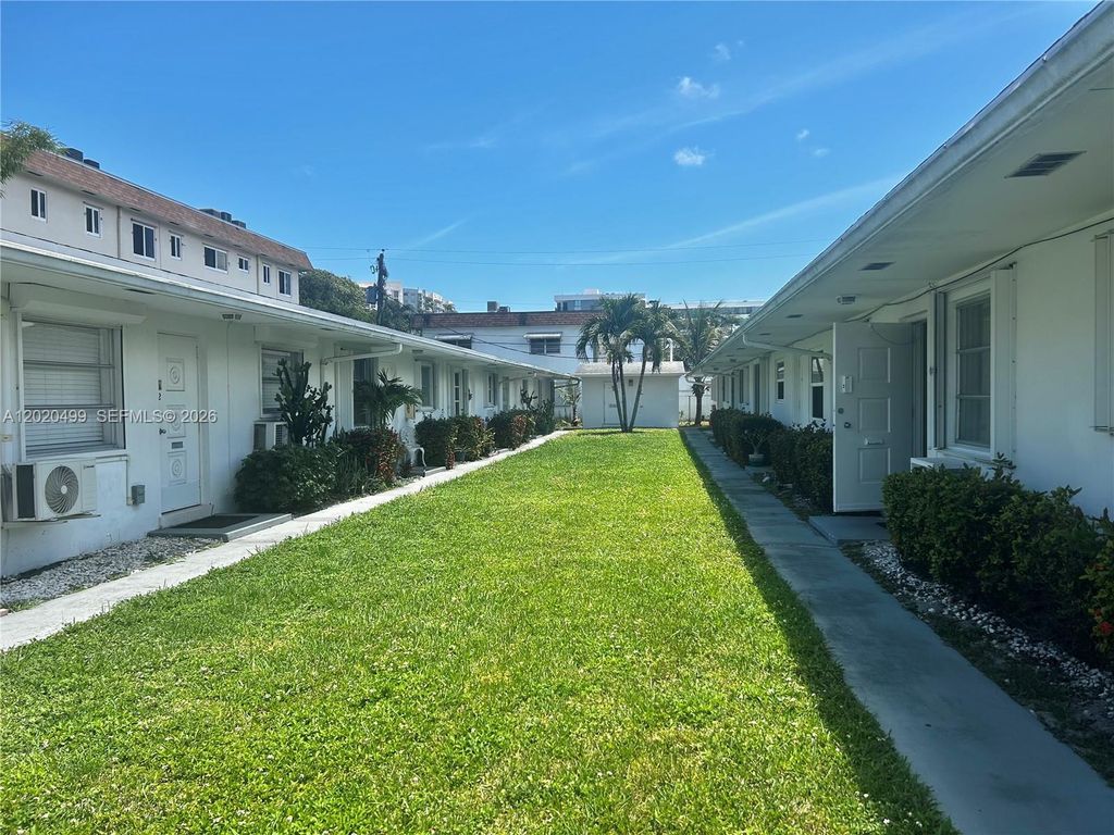 2222 Taylor St 11, Hollywood, FL 33020