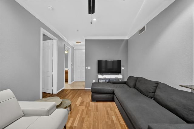7575 Kirby Drive 2201, Houston, TX 77030