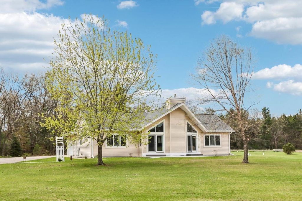 3023 County Road B, Grand Marsh, WI 53936