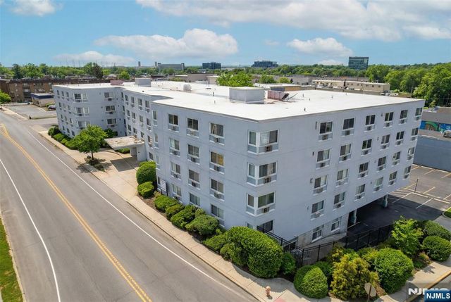 333 Grand Avenue 4B, Palisades Park, NJ 07650