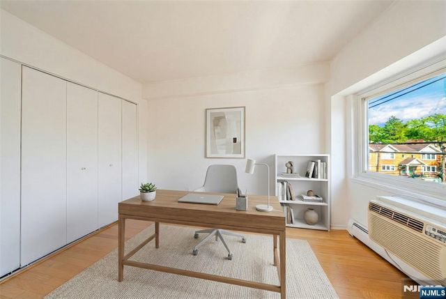 333 Grand Avenue 4B, Palisades Park, NJ 07650